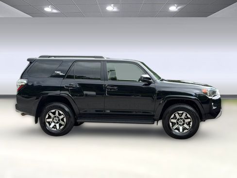 Used 2024 Toyota 4Runner TRD Off-Road AWD/4WD image 8