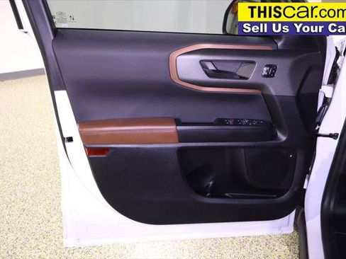 Used 2025 Ford Bronco Sport Outer Banks AWD/4WD image 32