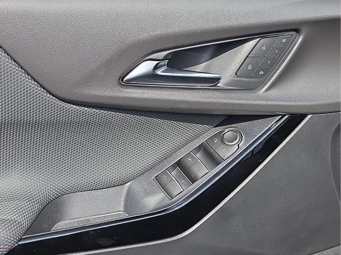 New 2026 Chevrolet Equinox RS w/ Convenience Package III FWD image 13