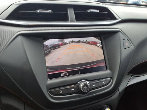 Used 2023 Chevrolet TrailBlazer RS FWD image 24