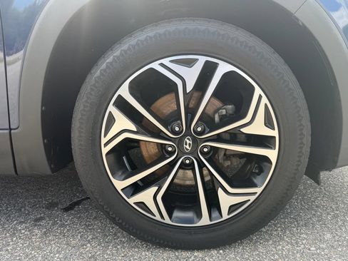 Used 2020 Hyundai Santa Fe Limited AWD/4WD image 16