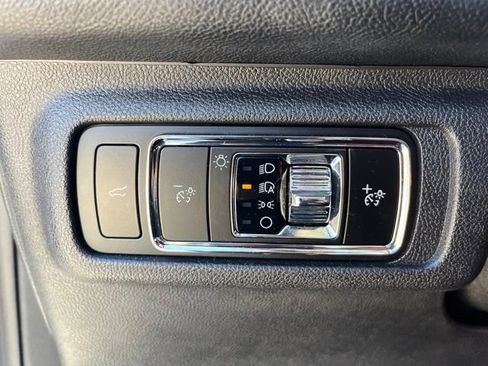 Used 2023 Lincoln Corsair Reserve w/ Equipment Group 201A FWD image 23