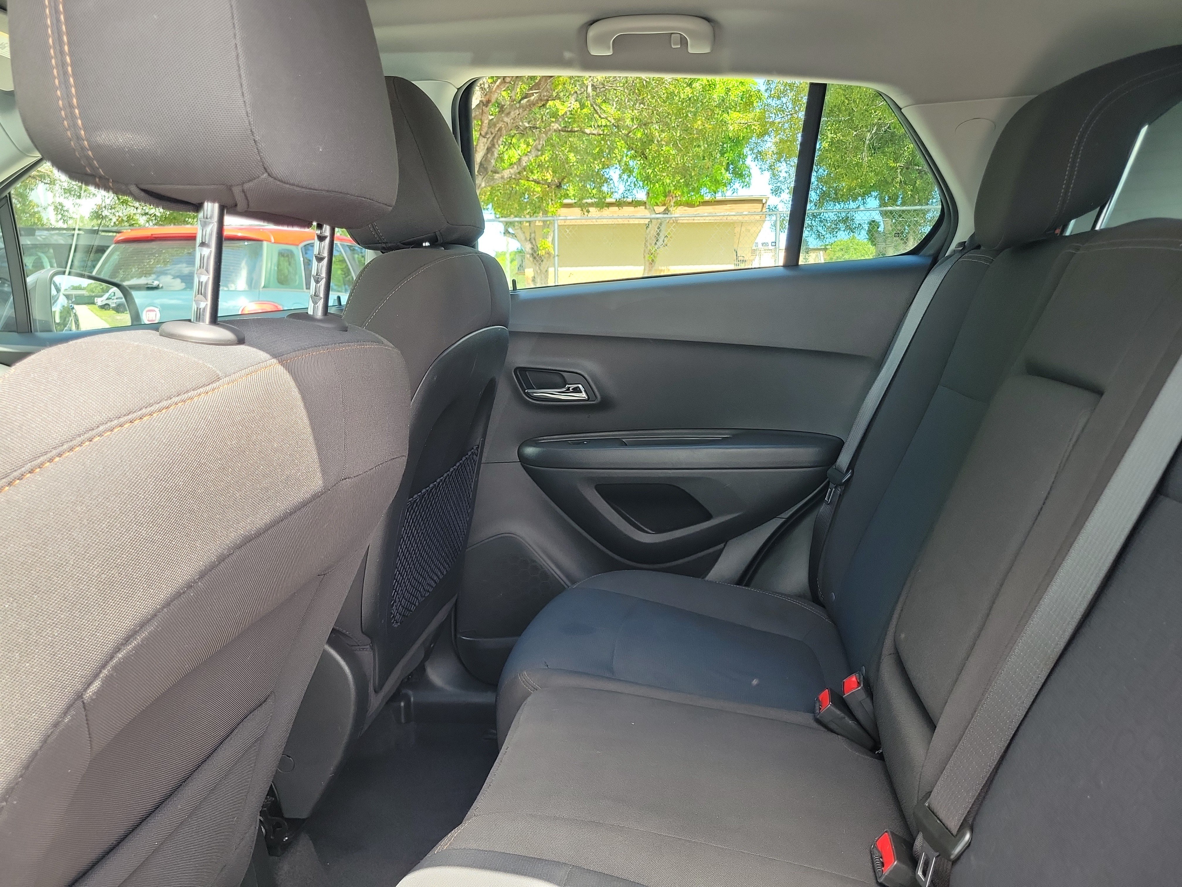 Used 2020 Chevrolet Trax LS FWD image 14