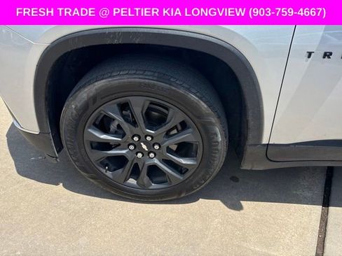 Used 2021 Chevrolet Traverse RS FWD image 5