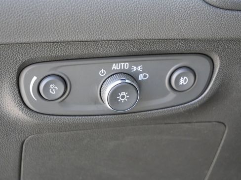 Used 2023 Buick Encore GX Select AWD/4WD image 37