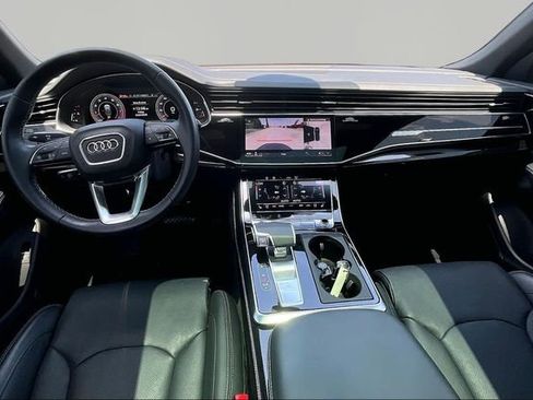 Used 2025 Audi Q8 Prestige w/ Prestige Package AWD/4WD image 15