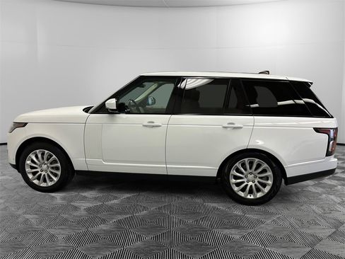 Used 2020 Land Rover Range Rover HSE image 2