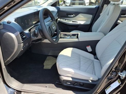 New 2026 Nissan Sentra SL FWD image 5