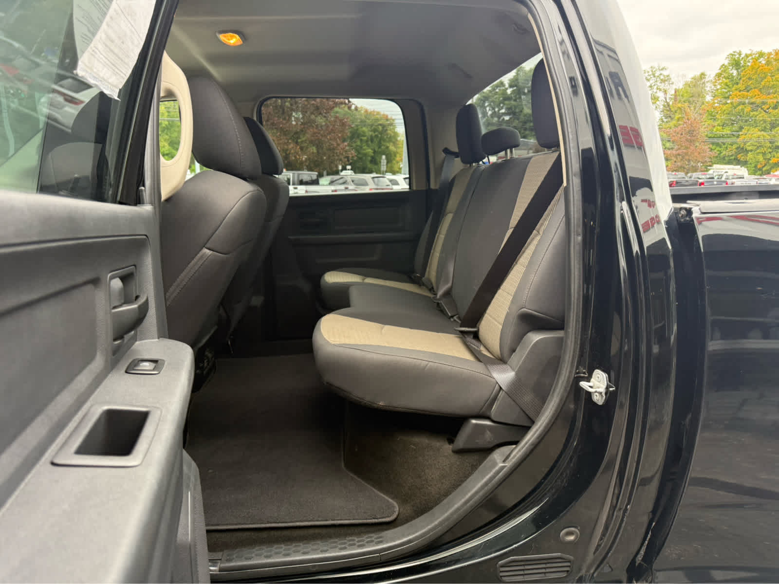 Used 2012 RAM 3500 ST w/ Max Tow Pkg AWD/4WD image 21
