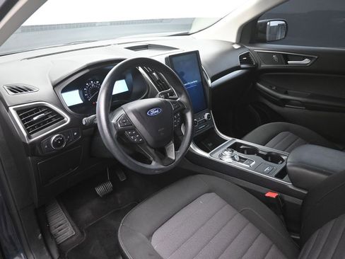 Used 2023 Ford Edge SE image 19
