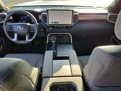 Used 2025 Toyota Sequoia Limited AWD/4WD image 15