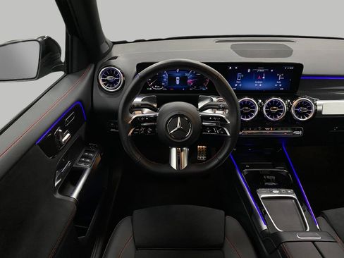 Certified 2025 Mercedes-Benz GLB 250 4MATIC image 13