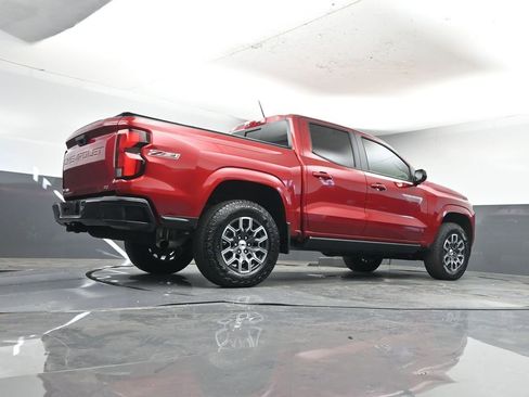 Used 2024 Chevrolet Colorado Z71 w/ Z71 Convenience Package 2 image 33