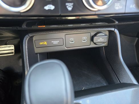 Used 2025 Honda Civic Sport image 25