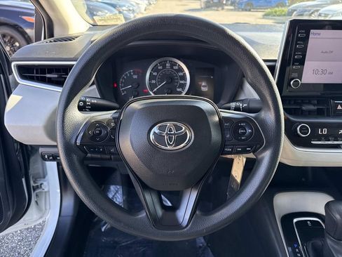 Used 2020 Toyota Corolla LE image 26
