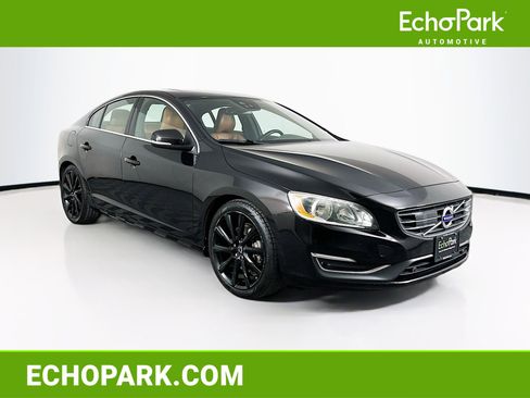 Used 2015 Volvo S60 T5 Platinum image 1