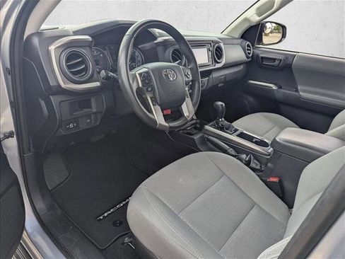 Used 2019 Toyota Tacoma SR5 image 9