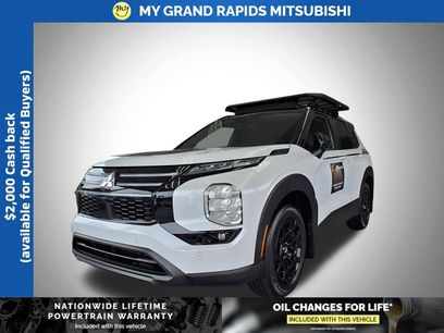 New 2025 Mitsubishi Outlander Trail Edition