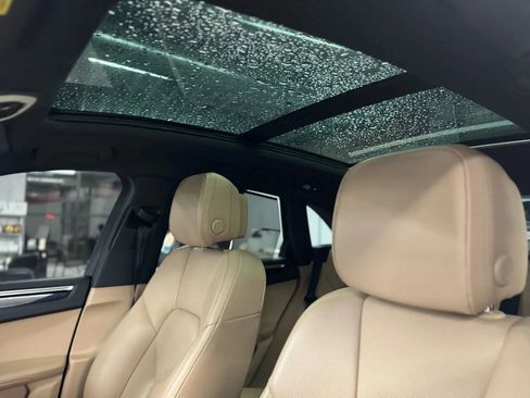 Used 2024 Porsche Macan S w/ Premium Plus Package image 13