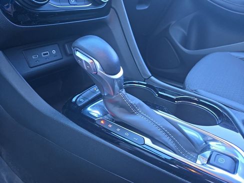 Used 2023 Buick Encore GX Preferred image 23