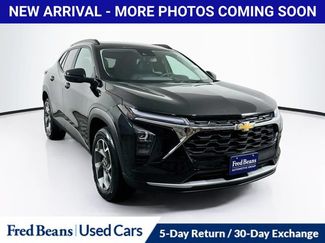 Used 2025 Chevrolet Trax LT w/ Driver Confidence Package FWD video 1