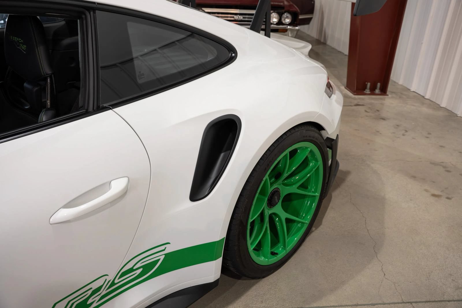 Used 2024 Porsche 911 GT3 RS RWD image 16