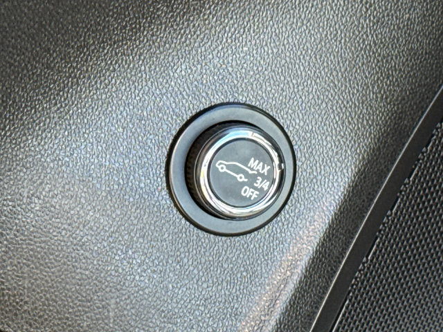 Used 2023 Buick Envision Essence w/ Sport Touring Package AWD/4WD image 21