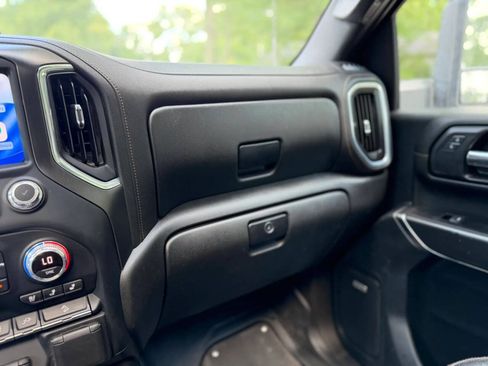 Used 2021 GMC Sierra 2500 AT4 w/ AT4 Premium Plus Package AWD/4WD image 32