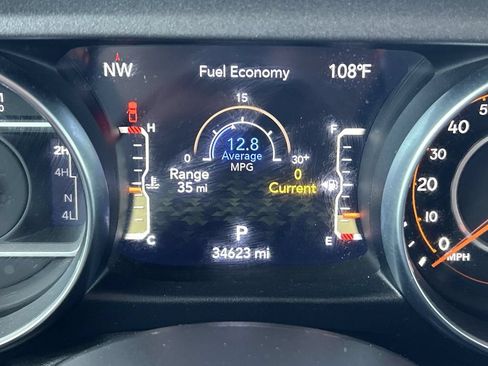 Used 2023 Jeep Gladiator Mojave AWD/4WD image 12