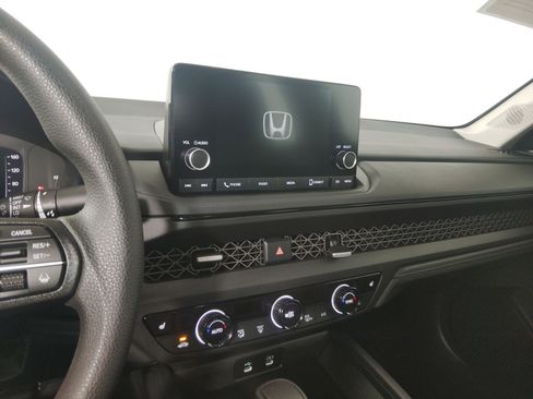 Certified 2025 Honda Accord SE image 26