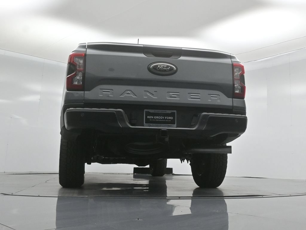 New 2026 Ford Ranger XLT w/ Black Appearance Package AWD/4WD image 44