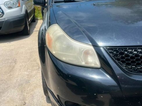 Used 2008 Suzuki SX4 Sport FWD image 2