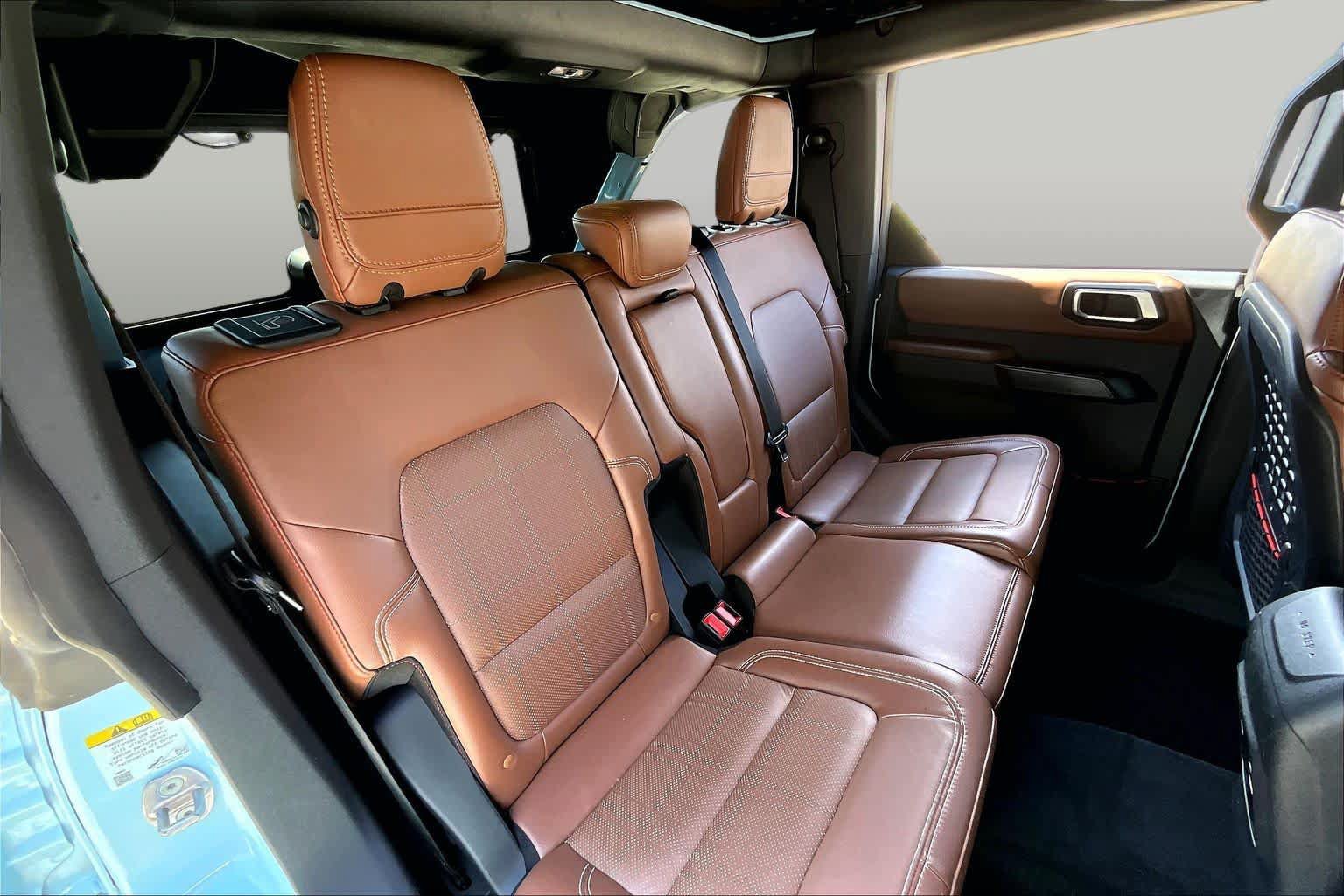 Used 2024 Ford Bronco Heritage Edition AWD/4WD image 17