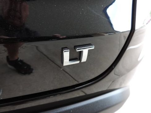 Certified 2024 Chevrolet Trax LT w/ Driver Confidence Package FWD image 19
