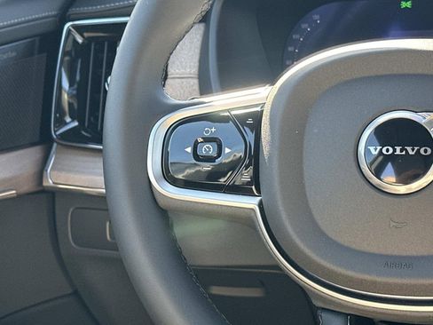 New 2026 Volvo XC90 T8 Plus w/ Protection Package Premier AWD/4WD image 8
