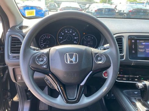 Used 2018 Honda HR-V EX image 21