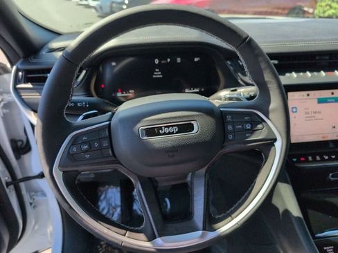 New 2026 Jeep Grand Cherokee Limited AWD/4WD image 15