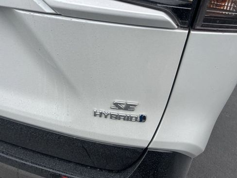 Used 2023 Toyota RAV4 SE image 14