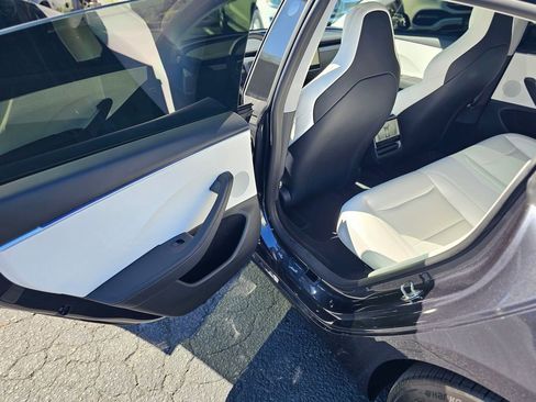Used 2024 Tesla Model 3 Performance image 11