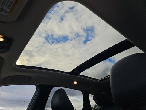 Certified 2019 INFINITI QX50 Essential w/ Premium Heat Package image 25