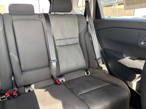 Used 2025 Nissan Rogue SV AWD/4WD image 39