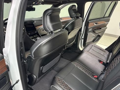 Used 2024 Jeep Grand Cherokee Summit w/ Adv Protech Group IV AWD/4WD image 26