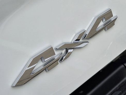 Used 2024 RAM 3500 Big Horn image 17