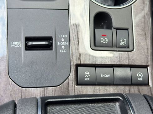 Used 2022 Toyota Highlander Platinum FWD image 34