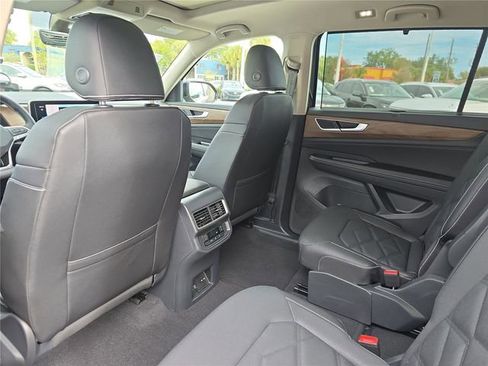 New 2026 Volkswagen Atlas SE FWD image 13