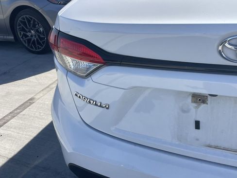 Used 2022 Toyota Corolla LE image 5