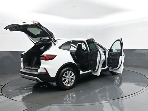 Used 2025 Ford Escape Active AWD/4WD image 28