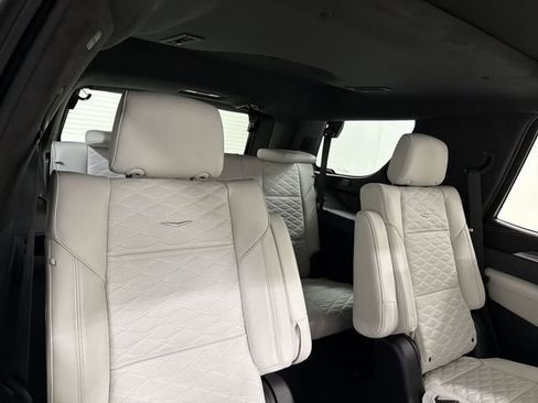 New 2026 Cadillac Escalade Platinum Sport w/ LPO, ONYX Package image 25