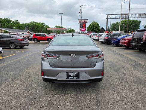 Used 2019 Hyundai Sonata Limited w/ Ultimate Package 02 FWD image 10