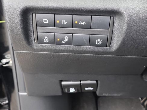 Used 2024 Nissan Kicks S image 19